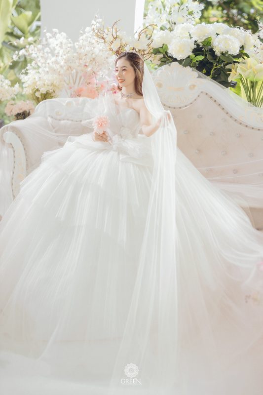 váy cưới voan bồng bềnh