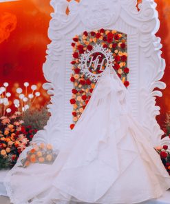 Cô dâu mặc váy cưới công chúa lấp lánh Dải Ngân Hà của Green Studio