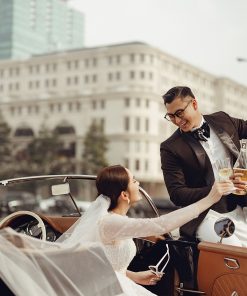 Gói ưu đãi chụp ảnh cưới mùa cưới 2025-2026 'Khoảnh Khắc Vàng' của Green Studio.