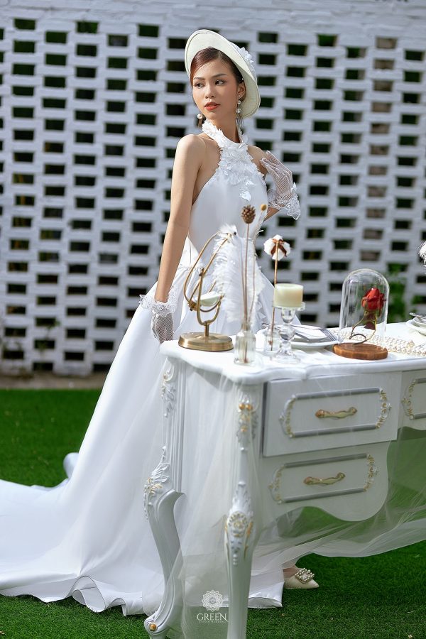 váy cưới tối giản sang trọng Green studio Wedding