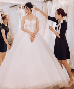 Trải nghiệm thử váy cưới cao cấp tận tâm cùng chuyên gia tại Green Studio Wedding Vũng Tàu.