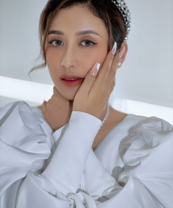 váy cưới satin tay phồng