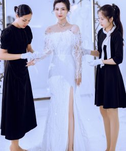 Cô dâu mặc váy cưới lông vũ cao cấp Vũ Điệu Hollywood của Green Studio