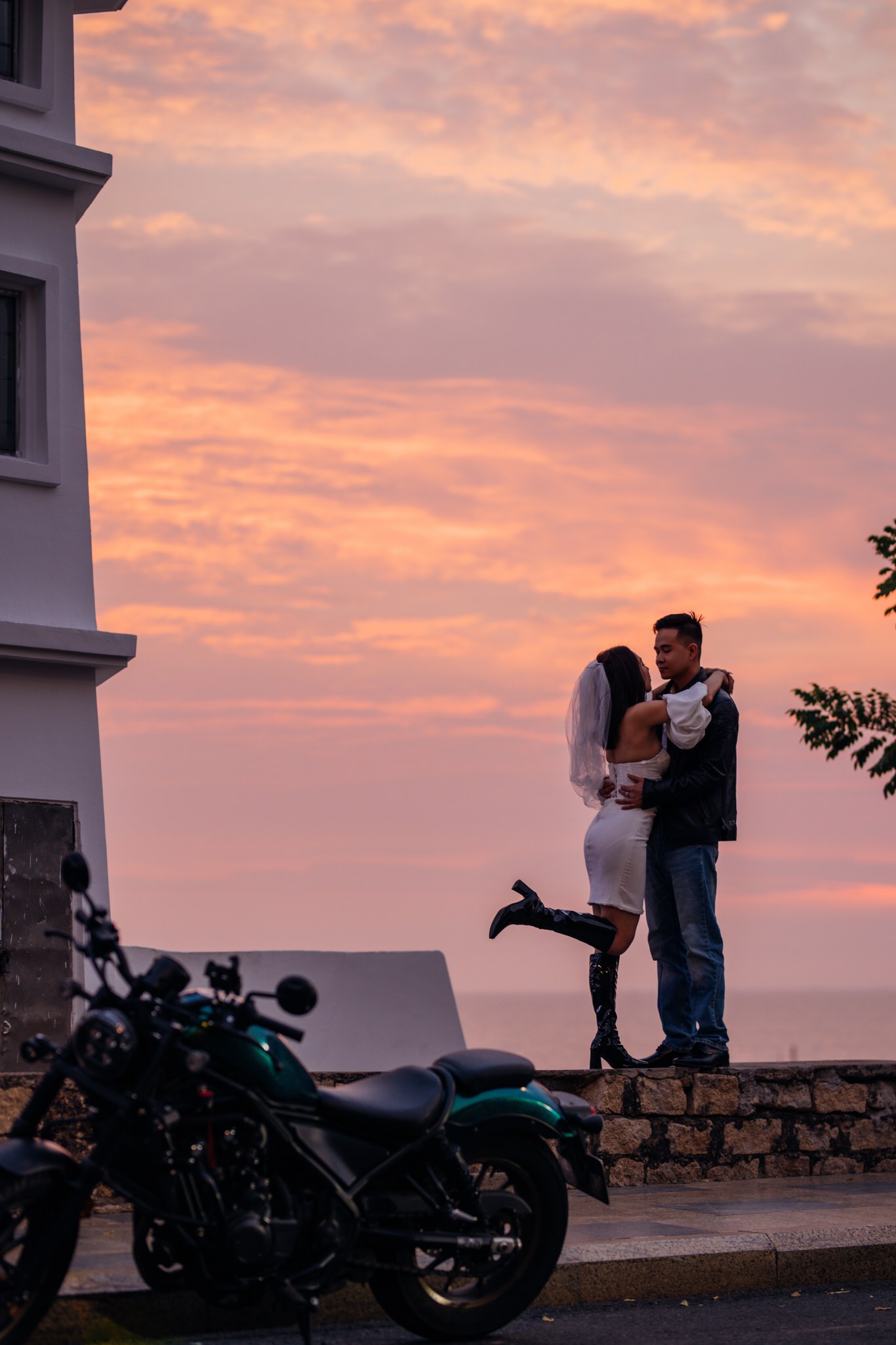 Cặp đôi chụp ảnh cưới Vũng Tàu tại đường phố Quang Trung Cặp đôi chụp ảnh cưới Vũng Tàu tại đường phố Quang Trung