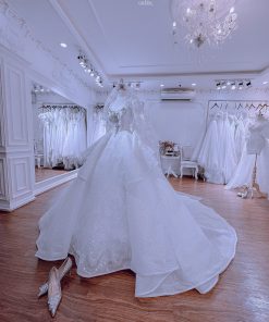 váy cưới công chúa lấp lánh Green studio Wedding