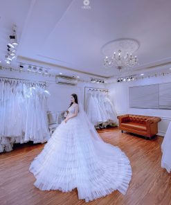 váy cưới xòe bồng Green studio Wedding