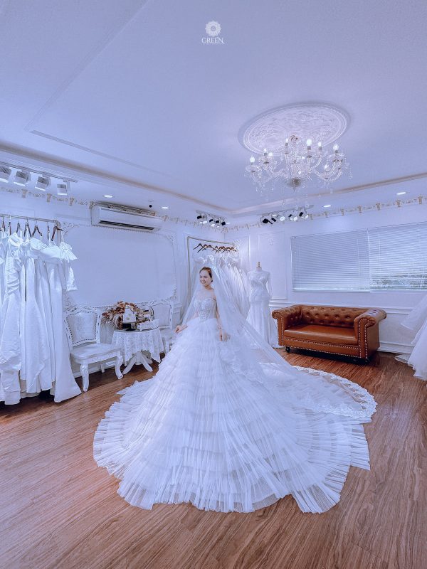 váy cưới xòe bồng Green studio Wedding