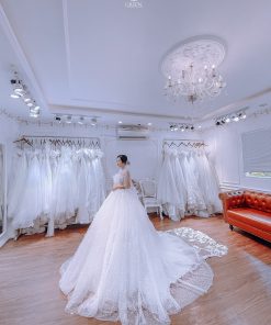 váy cưới lấp lánh Green studio wedding