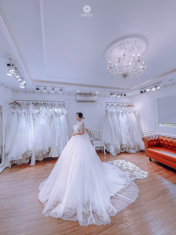 váy cưới lấp lánh Green studio wedding 