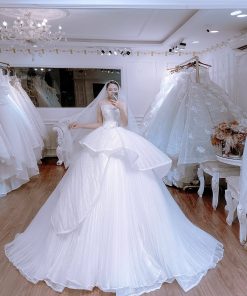váy cưới xếp ly Green studio Wedding