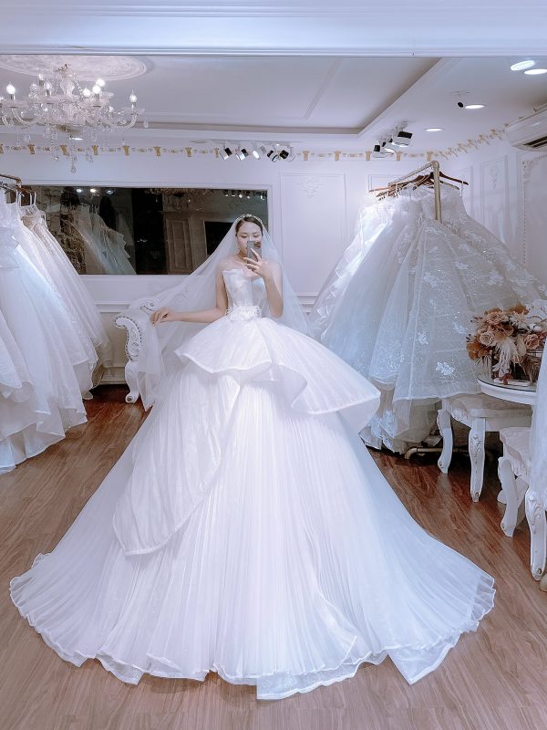 váy cưới xếp ly Green studio Wedding