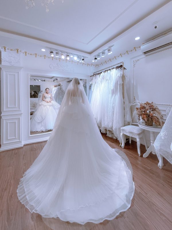 váy cưới xếp ly Green studio Wedding