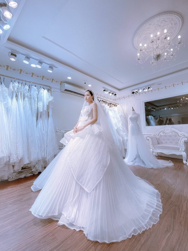 váy cưới xếp ly Green studio Wedding