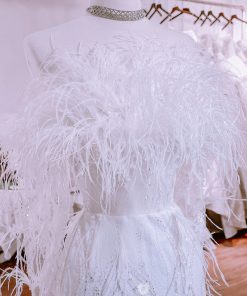 váy cưới lông vũ Green studio wedding