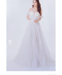 váy cưới ren chữ A