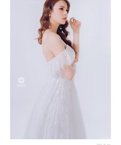 váy cưới ren chữ A