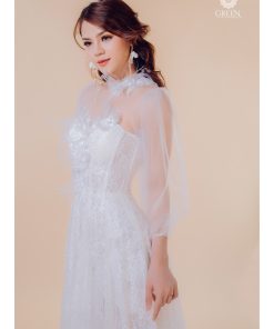 váy cưới tay phồng voan