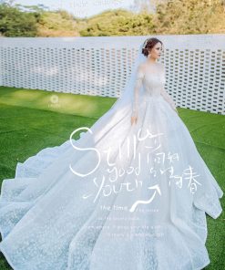 váy cưới tay dài công chúa