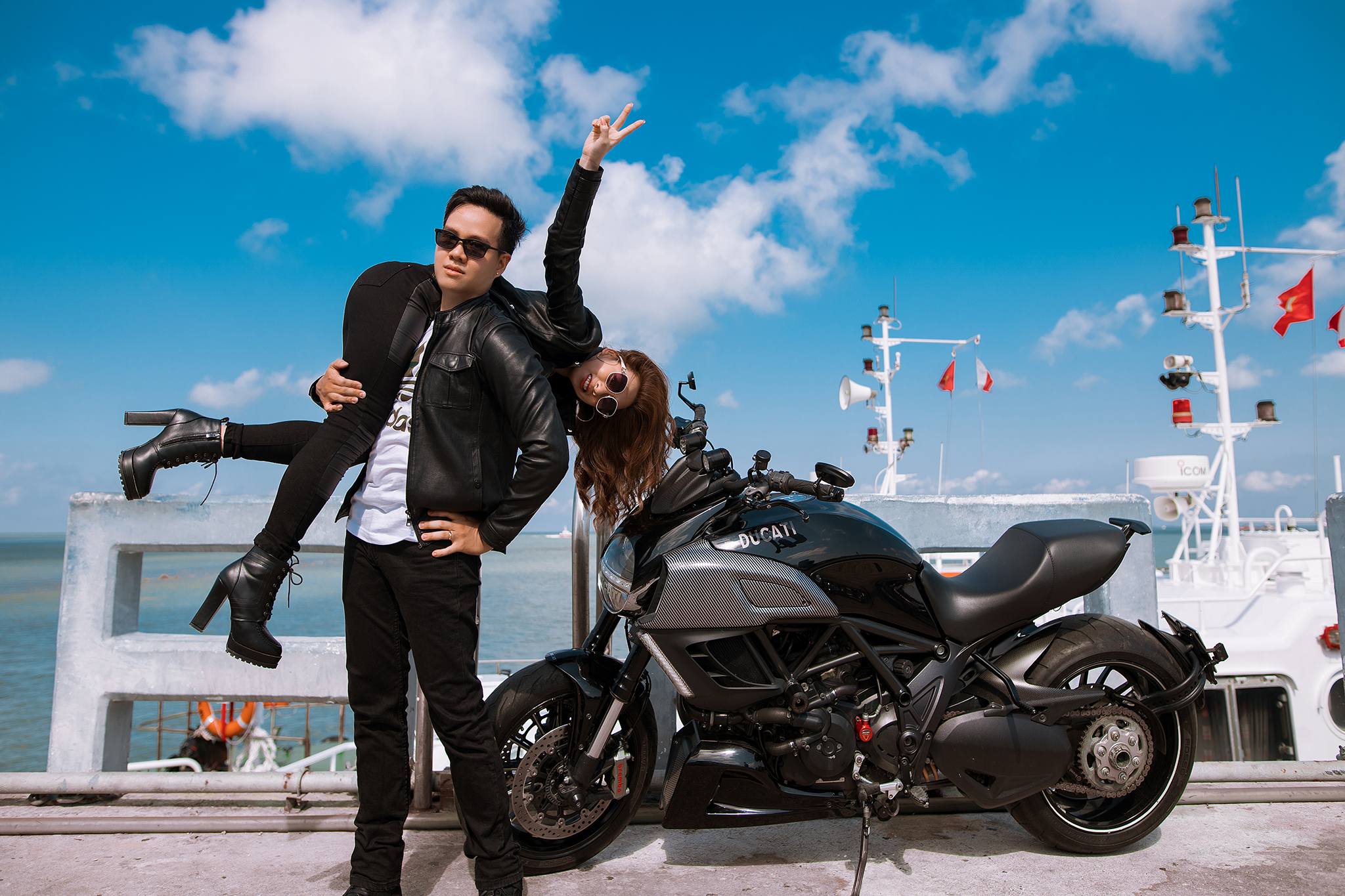 Concept chụp ảnh cưới Vũng Tàu tại Cầu Cảng theo phong cách lãng mạn