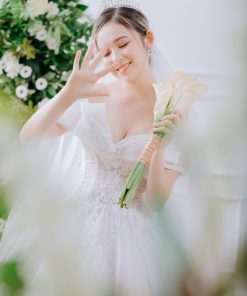váy cưới trễ vai công chúa Green studio Wedding