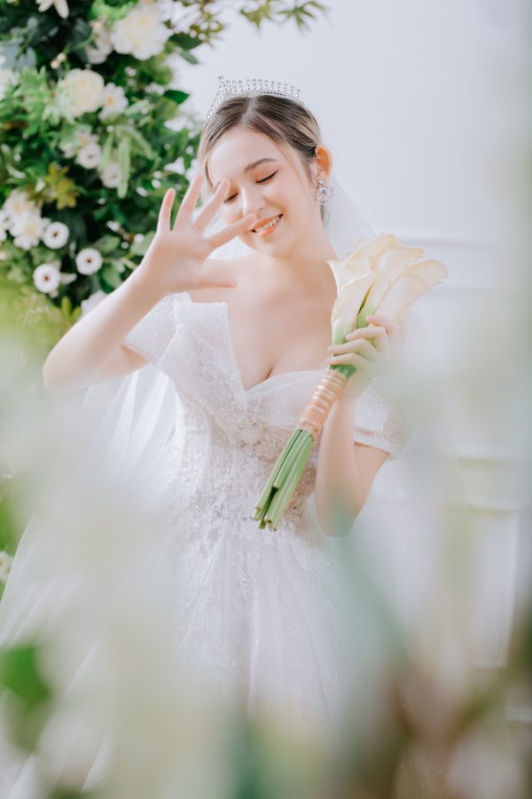 váy cưới trễ vai công chúa Green studio Wedding