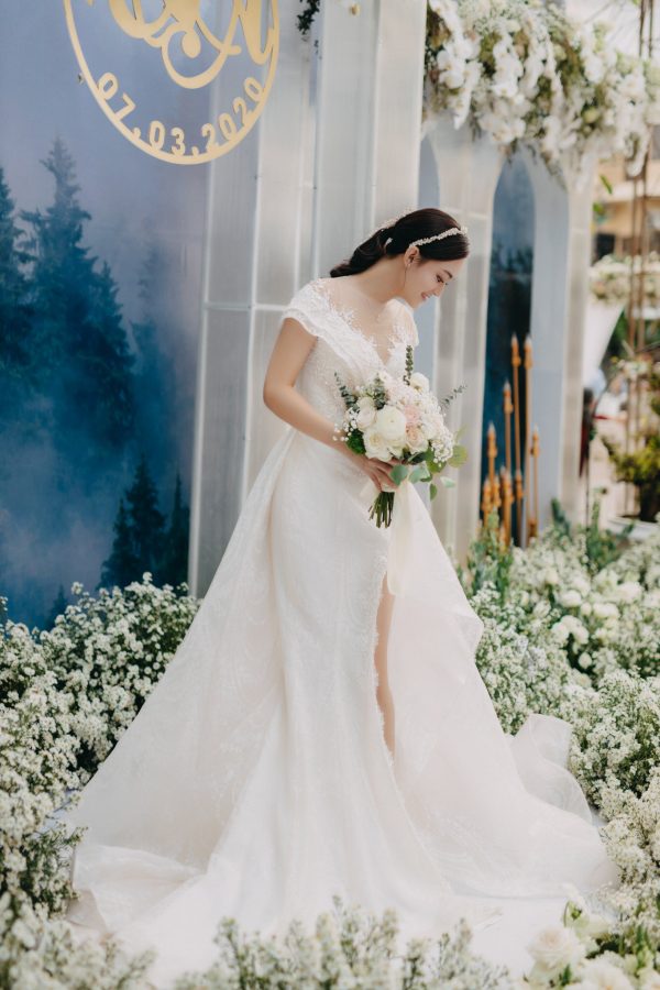 váy cưới ren chữ A Green studio wedding