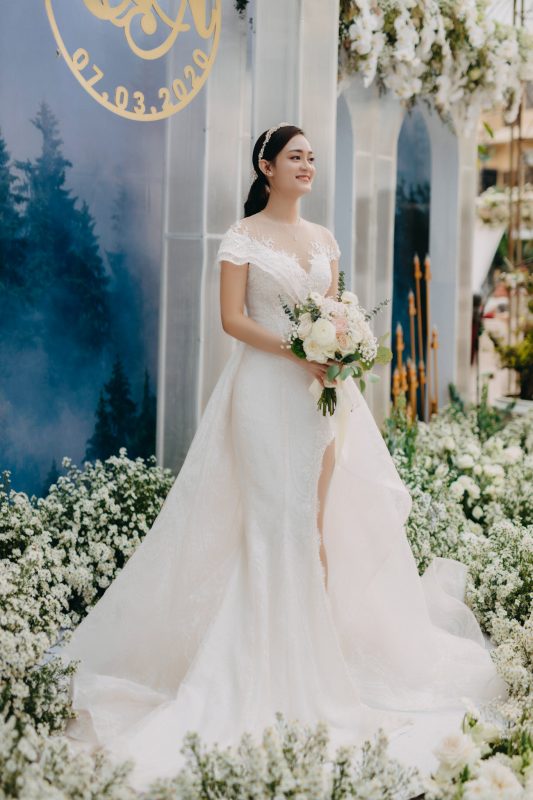 váy cưới ren chữ A Green studio wedding