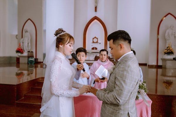 Phóng Sự Cưới Thế Quốc - Thuý Hằng: Hạnh Phúc Nơi Tổ Ấm | Green Studio 85 18 3 2022 Quoc Hang nha tho 0514