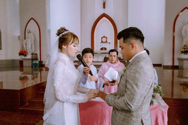 Phóng Sự Cưới Thế Quốc - Thuý Hằng: Hạnh Phúc Nơi Tổ Ấm | Green Studio 23 18 3 2022 Quoc Hang nha tho 0516 1