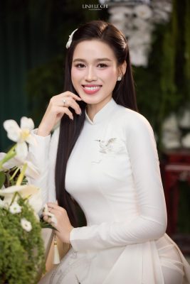 áo dài ăn hỏi màu trắng