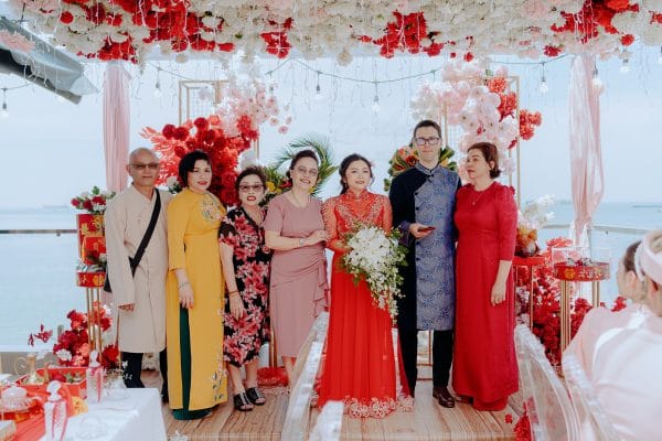 Phóng Sự Cưới Bãi Biển Vũng Tàu: Câu Chuyện Của Linda & Loic 32 Album phóng sự cưới bãi biển Vũng Tàu của cặp đôi Linda & Loic, thực hiện bởi Green Studio.