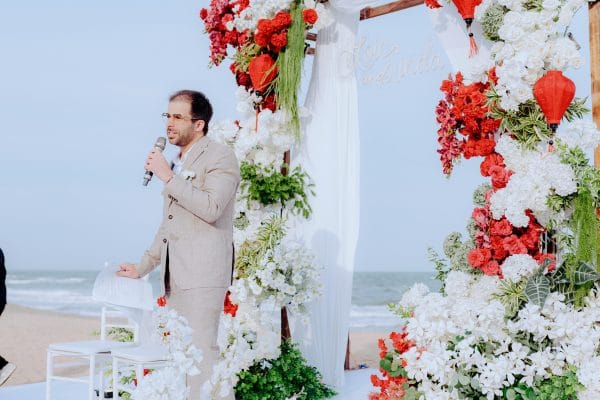 Phóng Sự Cưới Bãi Biển Vũng Tàu: Câu Chuyện Của Linda & Loic 143 Album phóng sự cưới bãi biển Vũng Tàu của cặp đôi Linda & Loic, thực hiện bởi Green Studio.