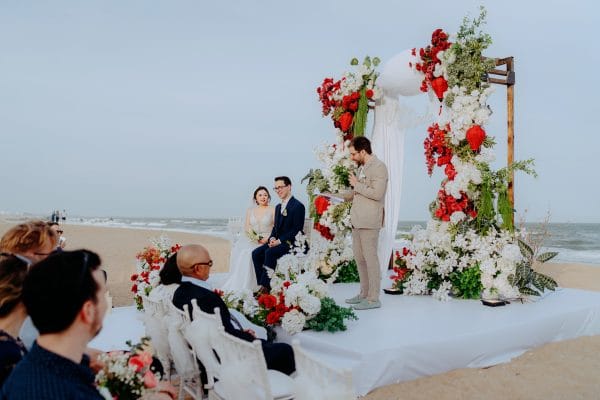 Phóng Sự Cưới Bãi Biển Vũng Tàu: Câu Chuyện Của Linda & Loic 65 Album phóng sự cưới bãi biển Vũng Tàu của cặp đôi Linda & Loic, thực hiện bởi Green Studio.