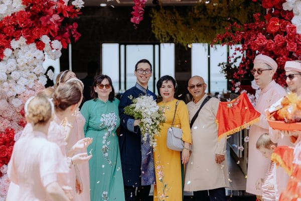 Phóng Sự Cưới Bãi Biển Vũng Tàu: Câu Chuyện Của Linda & Loic 22 Album phóng sự cưới bãi biển Vũng Tàu của cặp đôi Linda & Loic, thực hiện bởi Green Studio.