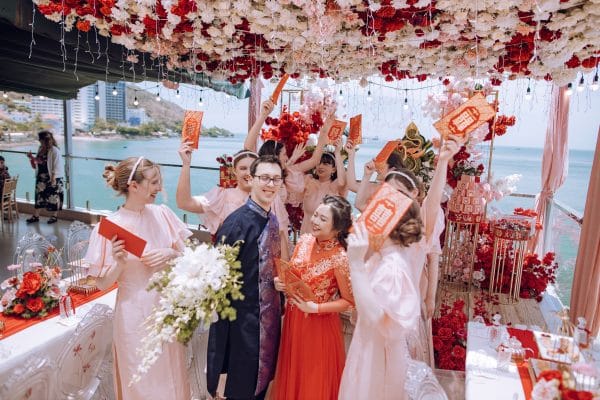 Phóng Sự Cưới Bãi Biển Vũng Tàu: Câu Chuyện Của Linda & Loic 18 Album phóng sự cưới bãi biển Vũng Tàu của cặp đôi Linda & Loic, thực hiện bởi Green Studio.